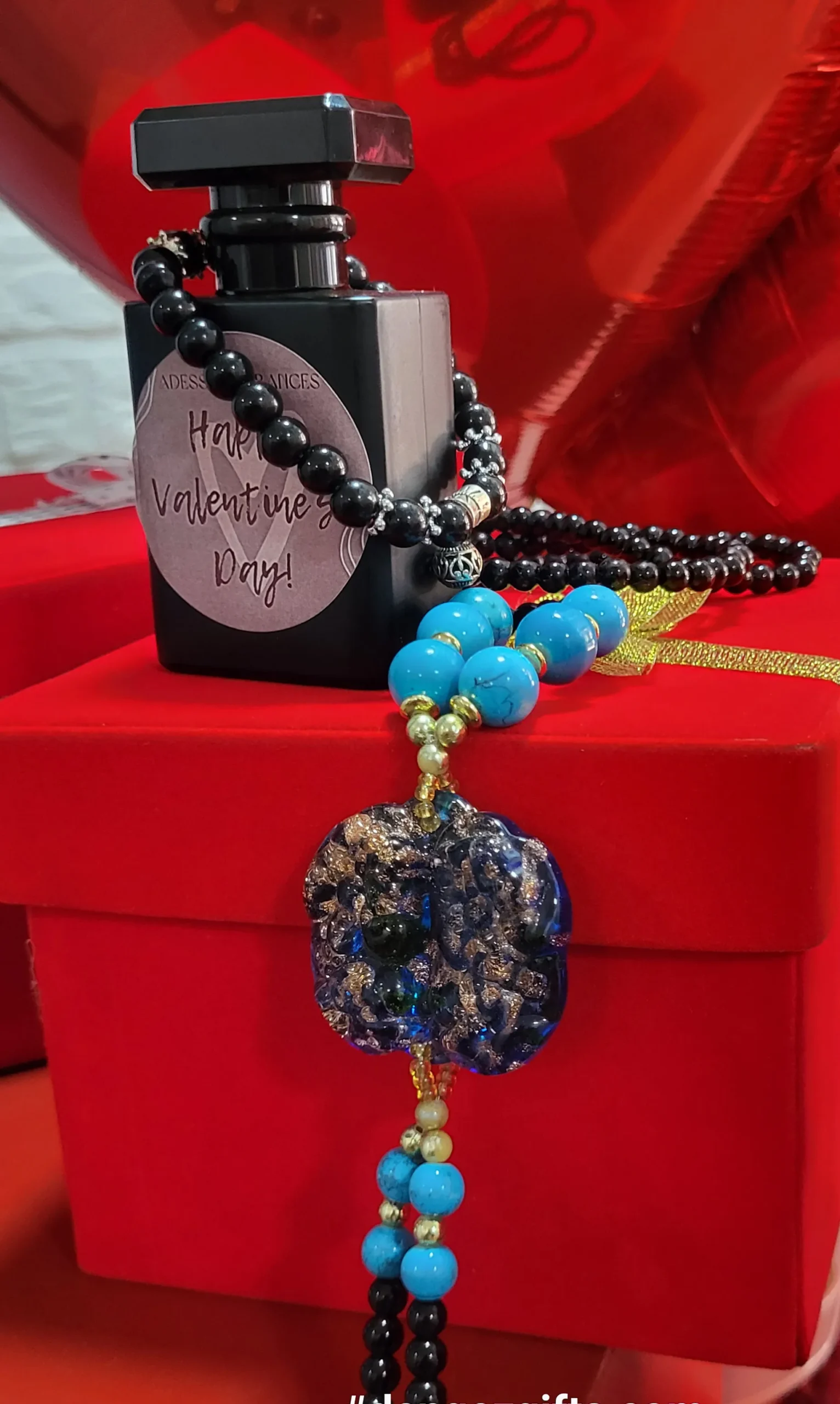 💛 Valentine’s Gold Package – A Touch of Elegance! 💛